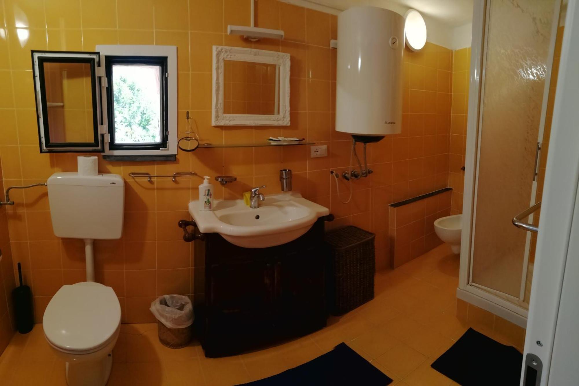 Casa Lorenzo Sulle Colline Di Levanto E Vicino Alle Cinqueterre Lt-0620 Luaran gambar
